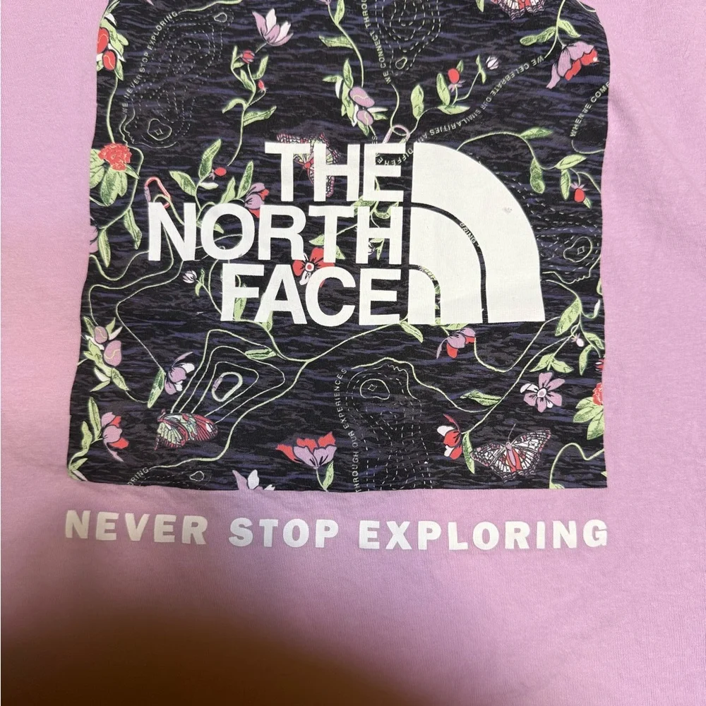 The North Face Women's Crew Tee in Light Pink with White Logo - Picture 4 of 4
